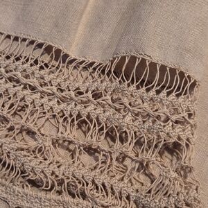 Victorian Hairpin Crocheted Lace Trimmed Linen Cover